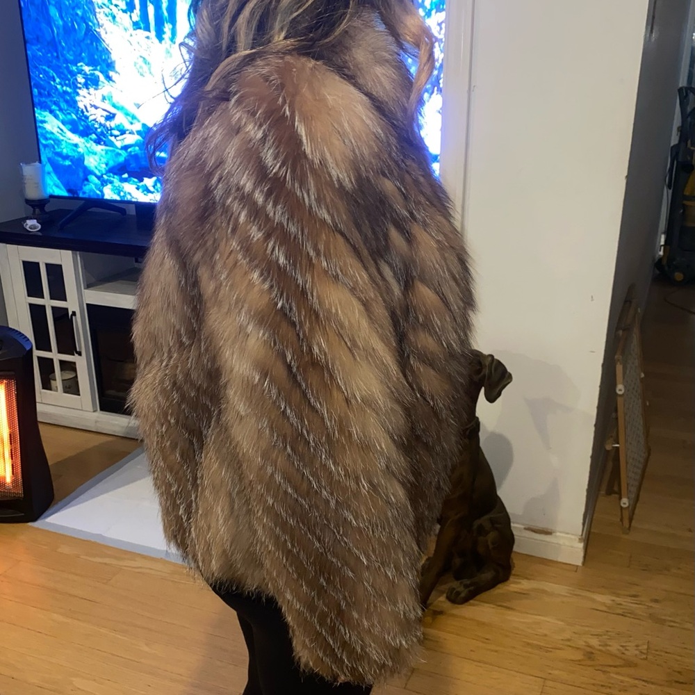 Saga Fox Furs Luxurious Brown and Tan‎ Fur Coat ‼️Rare‼️ - Picture 16 of 16